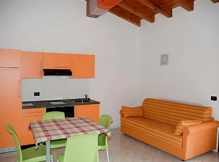 Lägenhetshotell Rocca Dei Marchesi 3*